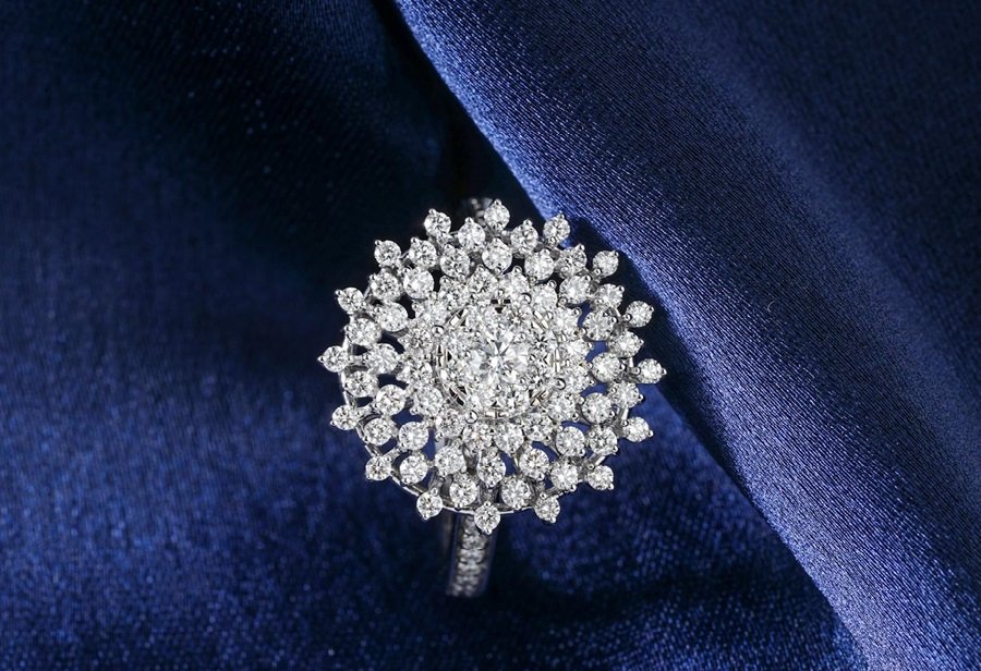 Diamond in fashion accessories
