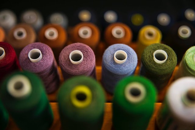 Thread consumption garment