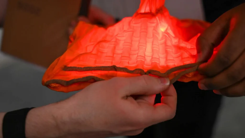 Harvard Turns Industrial Knits into smart textiles